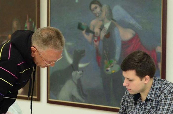 "Прославились": організатори дитячого шахового турніру у Львові шокували відвертою еротикою фото