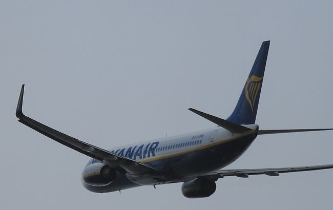 самолет Ryanair в Минске