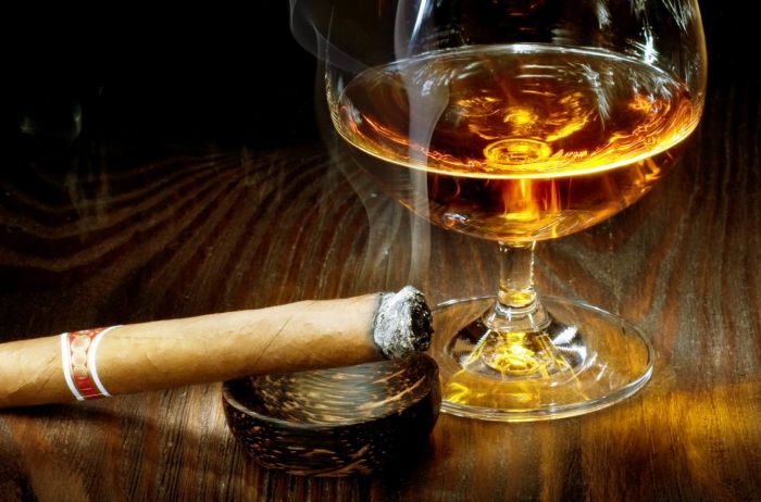 В Украине отмечается рост цен на сигареты и алкогольные напитки