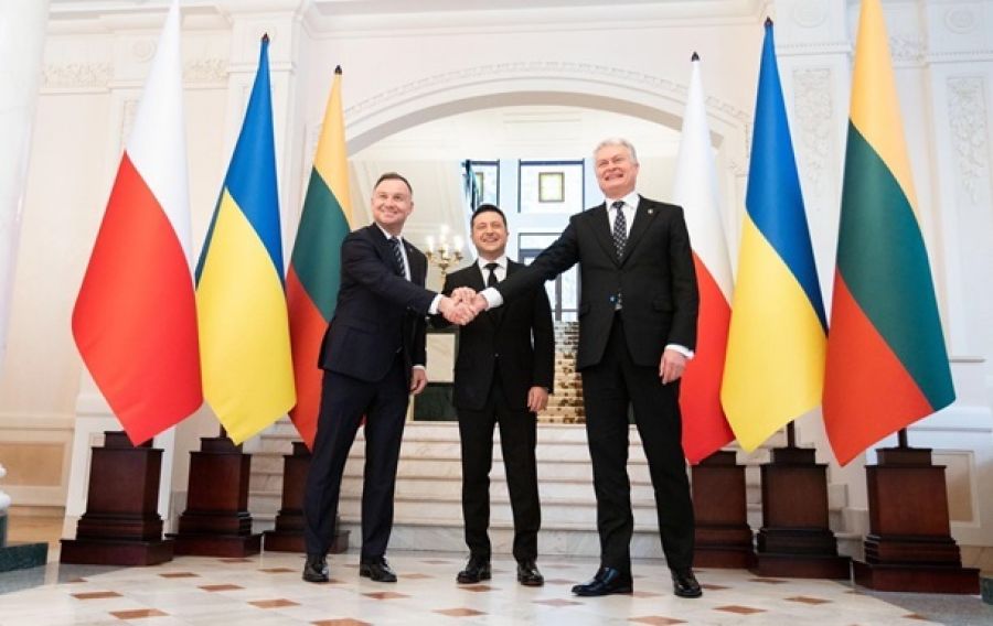 Президенты Литвы и Польши прибыли в Киев